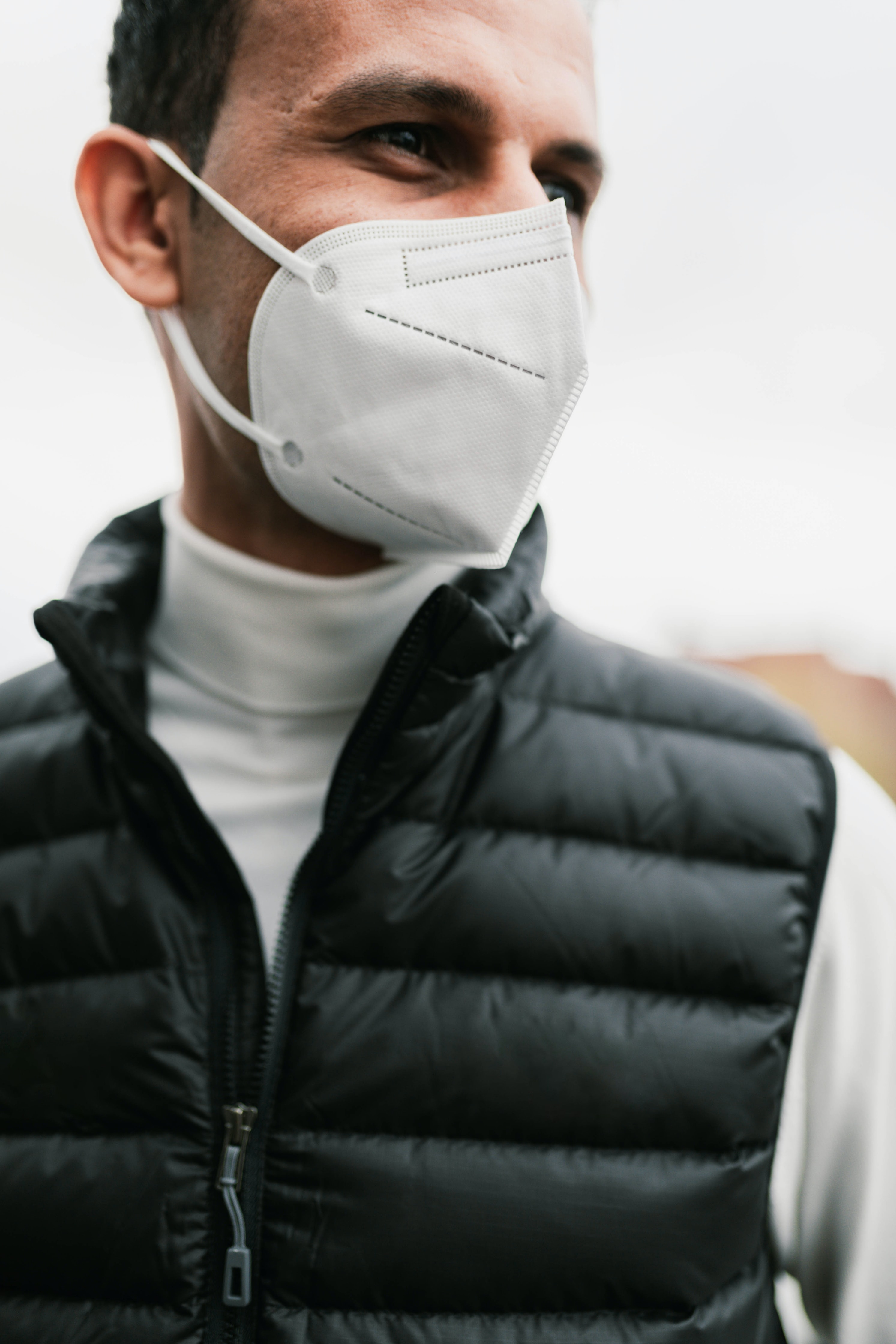 ragazzo mask bianca ffp2.jpg